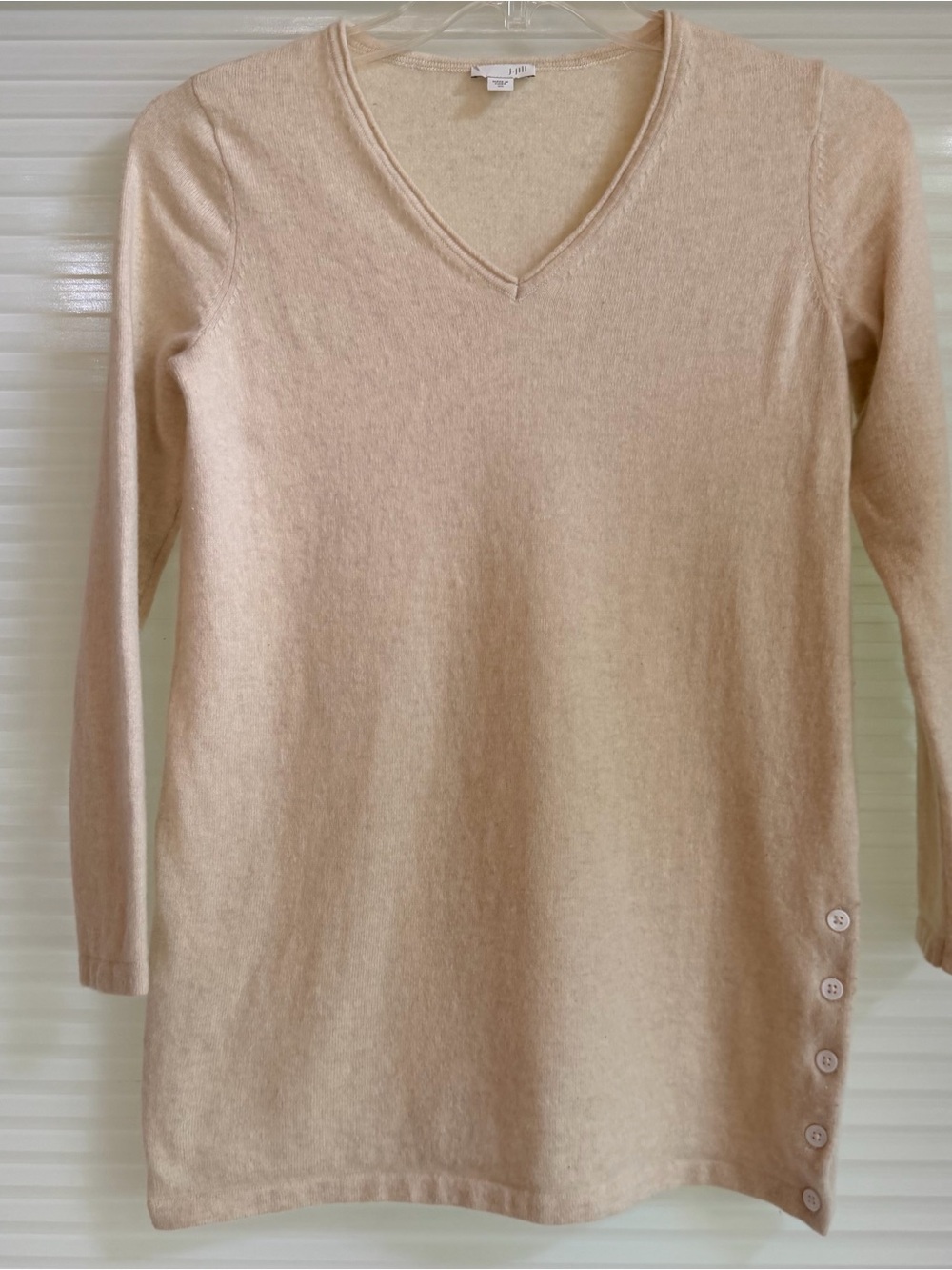 J. Jill Light Beige Cashmere/Wool Knit V-Neck Sweater